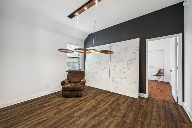 Building Photo - 31 Butternut Grove Place