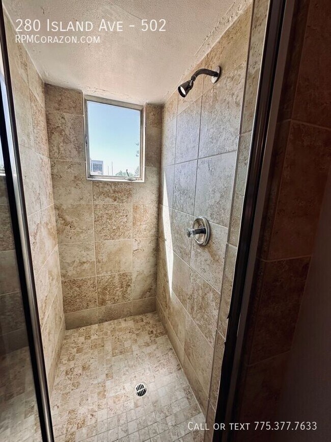 Building Photo - 280 Island Ave