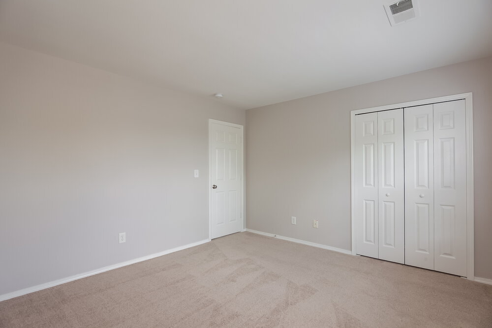 Building Photo - 2118 Buckleigh Dr