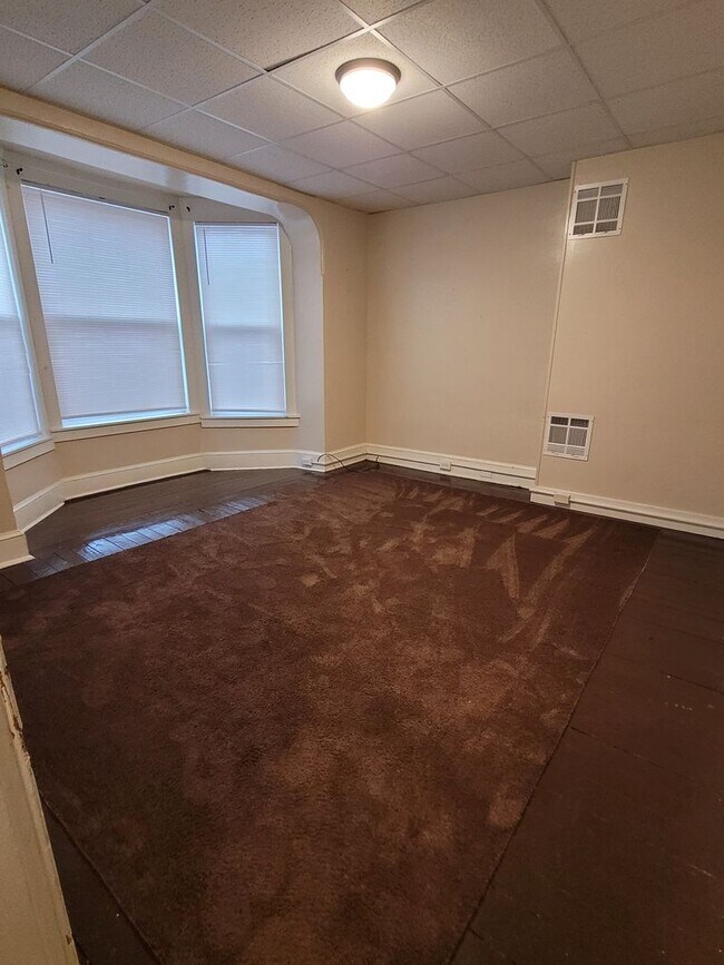 Building Photo - 339 W Philadelphia St