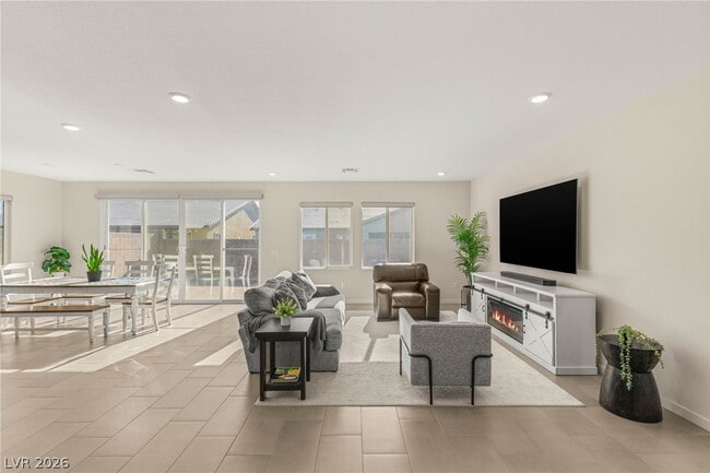 Building Photo - 3017 Bounding Home Rd