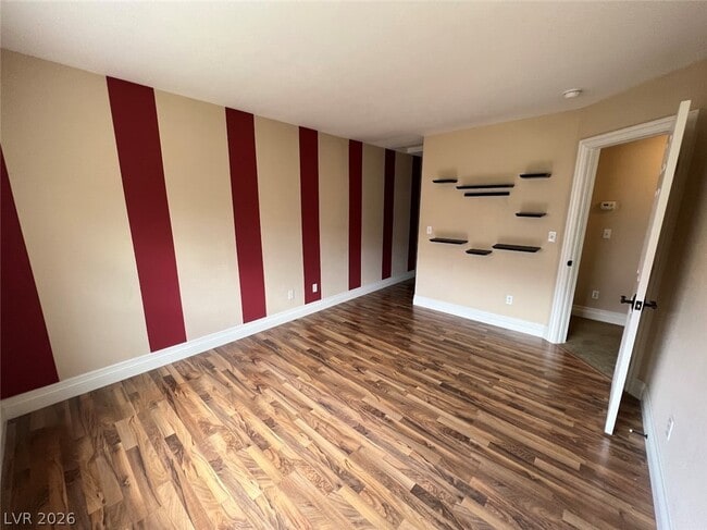 Building Photo - 415 Roman Tree Ct