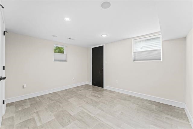 Building Photo - 93 Pearsall Ave
