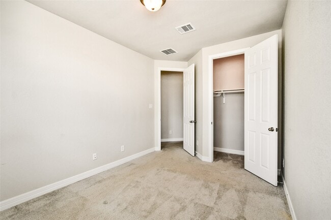 Building Photo - 18225 Crystal Knoll Dr