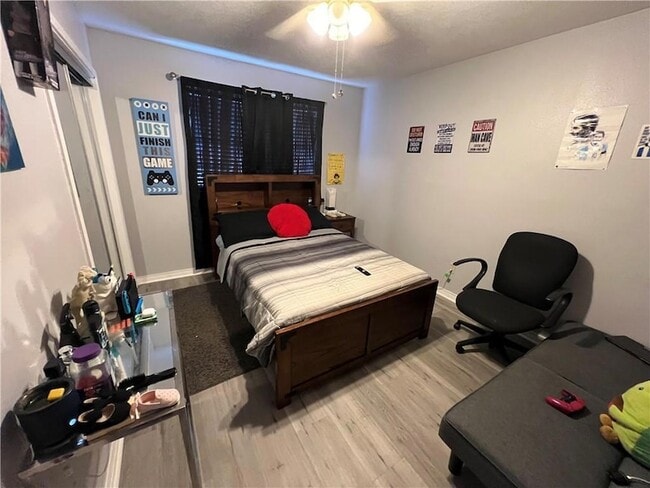 Building Photo - 6613 Carmen St