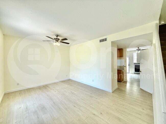 Building Photo - 500 N Roosevelt Ave