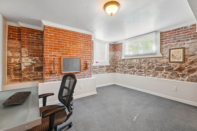 Building Photo - 1438 Franklin St