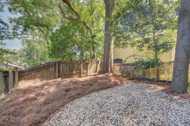 Building Photo - 1825 Meriadoc Rd