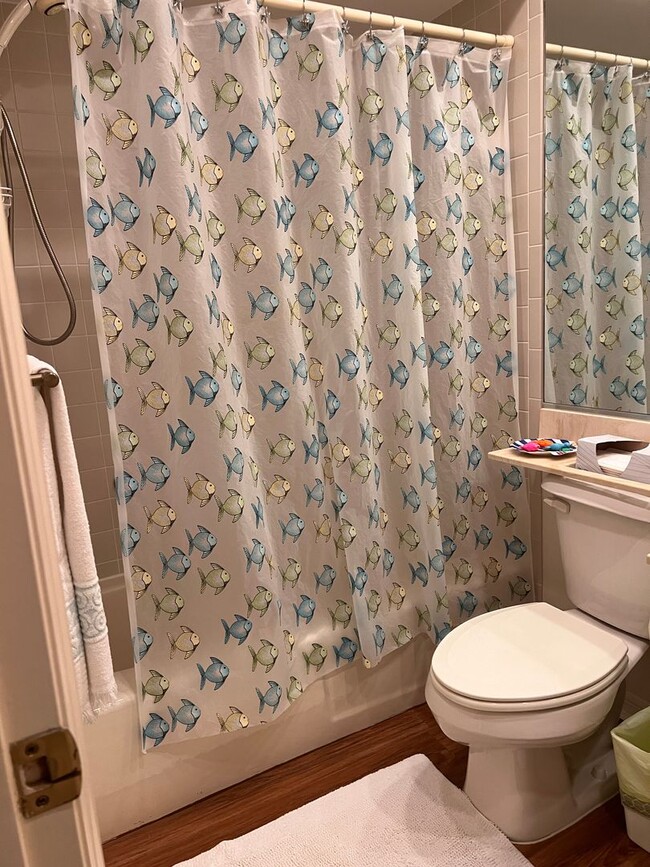 Building Photo - NEWLY LISTED 2BD/2BA/2CG Villa