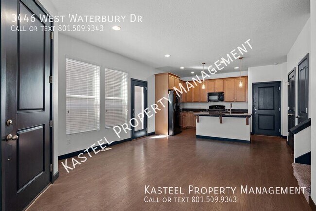 Building Photo - 3446 W Waterbury Dr