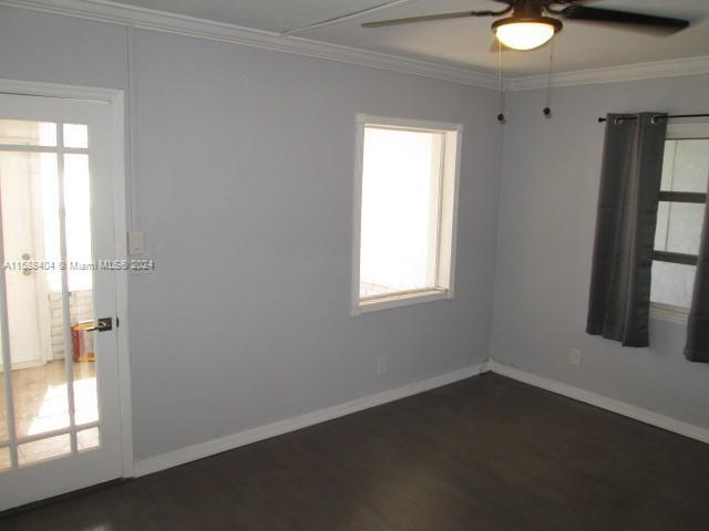 Building Photo - 2127 Wilson St
