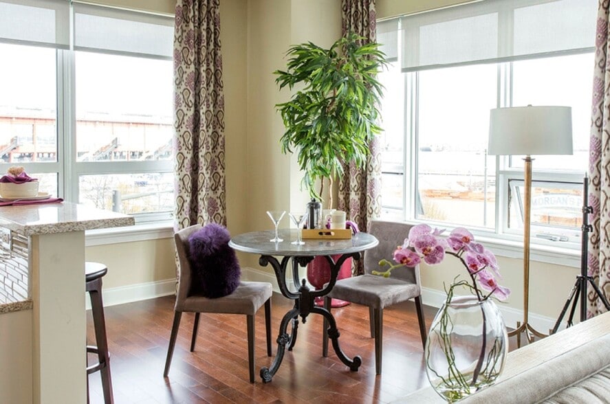 Building Photo - 250 N Christopher Columbus Blvd