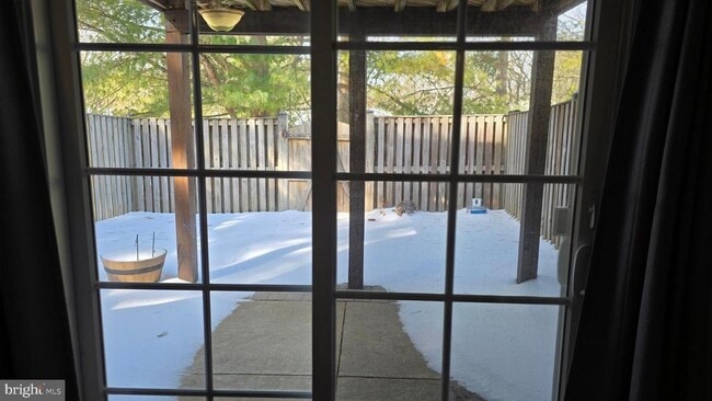 Building Photo - 1246 Quaker Ridge Dr