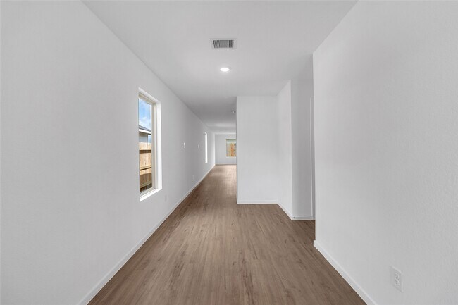 Building Photo - 18699 Cepagatti Dr