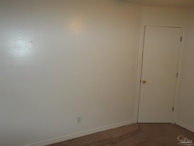 Building Photo - 7033 Weatherwood Dr