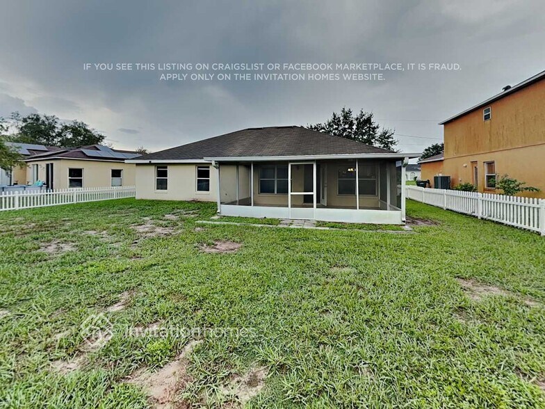 Building Photo - 340 Snook Way