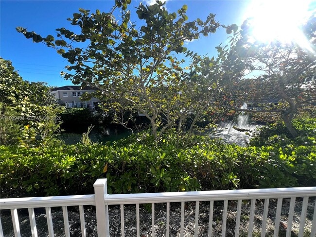 Building Photo - 6950 SW 55th Terrace E