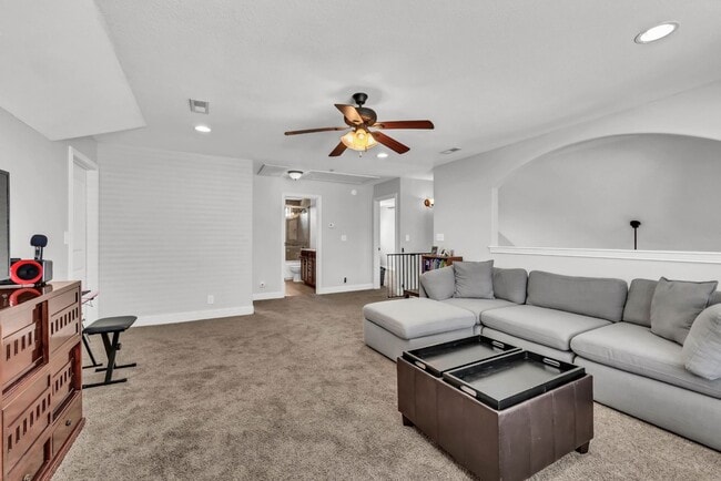 Building Photo - 213 John Duke Tyler Blvd