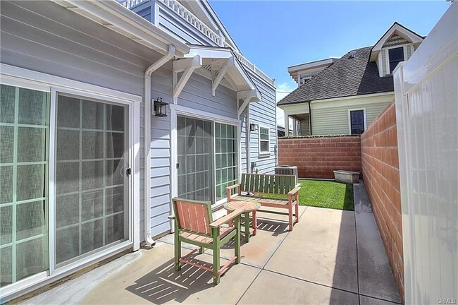 Building Photo - 2110 Arlington Ave