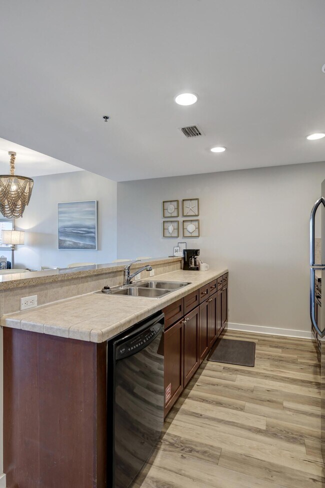 Building Photo - 5002 S Sandestin Blvd