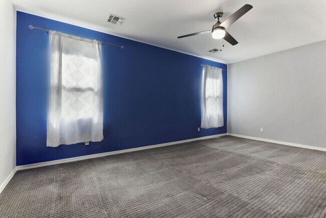 Building Photo - 7707 S 37th St