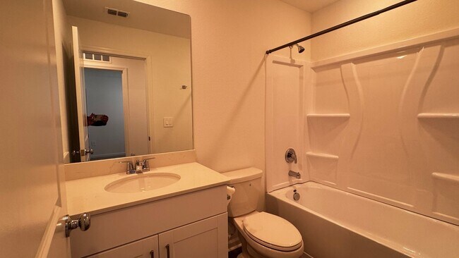 Building Photo - Brand New Modern Townhome in Marion Ranch – Move-in Ready! Internet, Trash & Lawn Care Included!