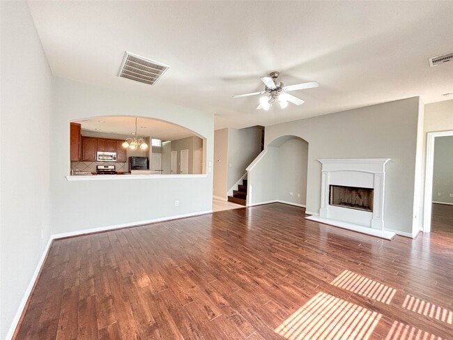 Building Photo - 1323 Maple Ace Dr