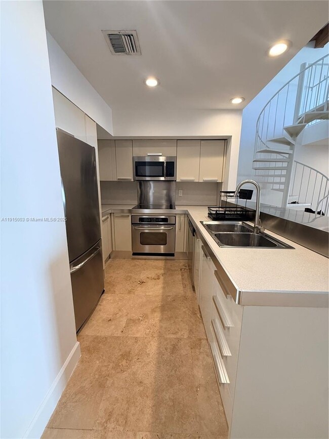 Building Photo - 15315 Loch Isle Dr W