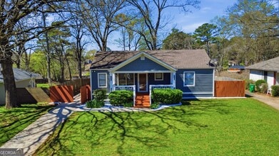 Building Photo - 1670 Cecilia Dr SE