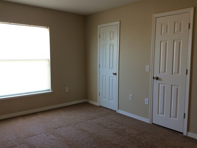Building Photo - 401 Blake Ave