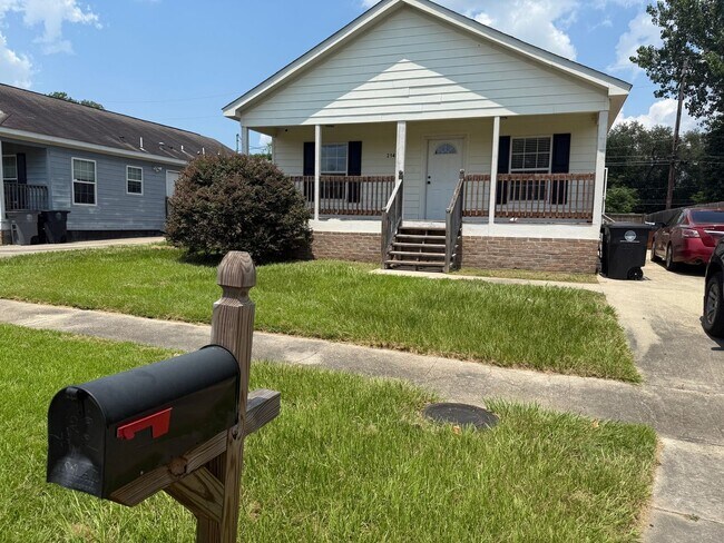 Primary Photo - Charming 3BR House in Baton Rouge