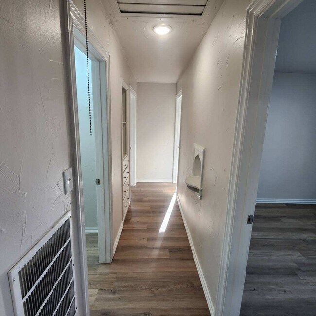 Building Photo - Newly Remodeled Home in The Village