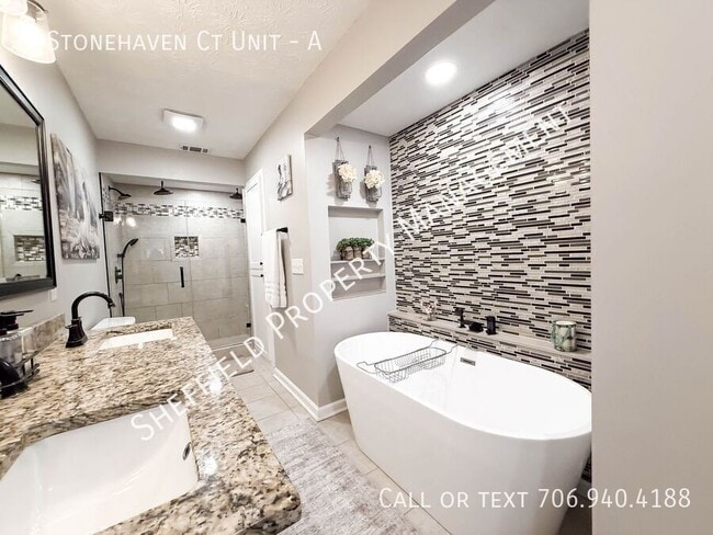 Building Photo - 3 Stonehaven Ct