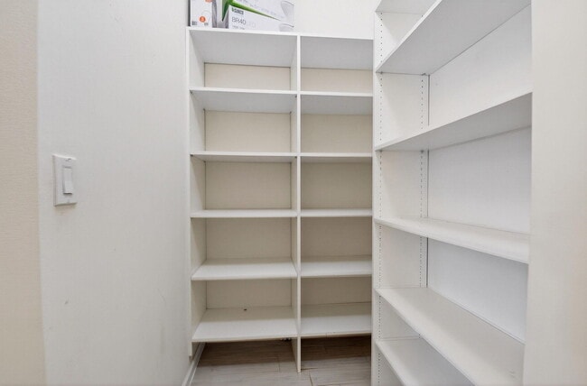 Building Photo - 4920 NW 15th Ave