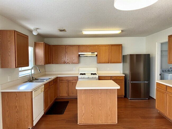 Building Photo - 14954 Sugar Peak Dr