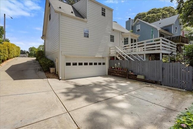 Building Photo - 2660 Windage Dr SW