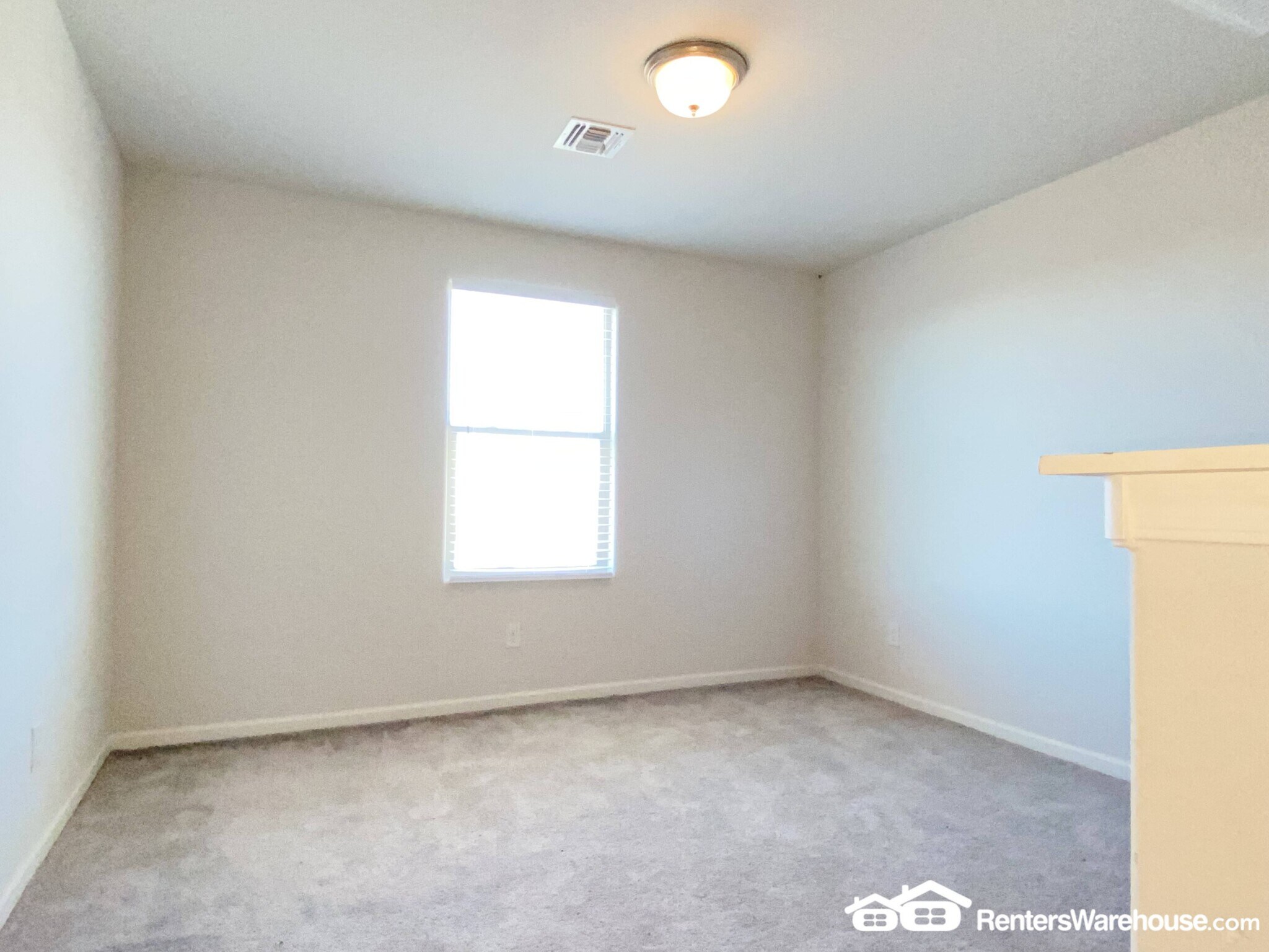 Building Photo - 335 Watson Pl