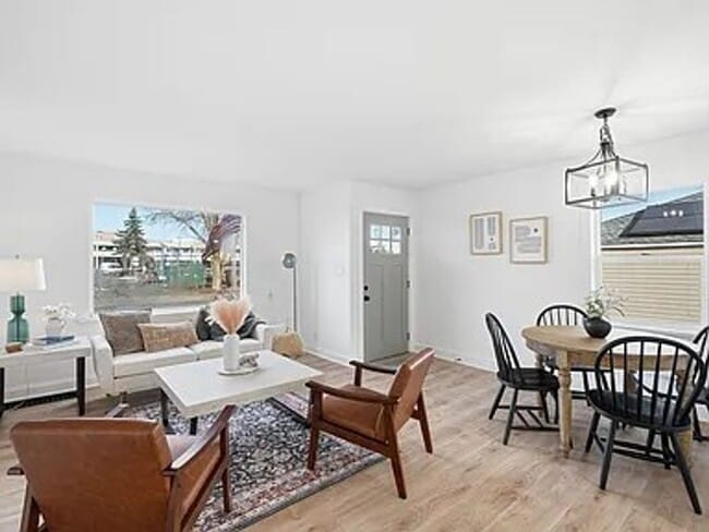 Building Photo - North Spokane 4 Bed, 2 Bath Single Family Home Available Now!