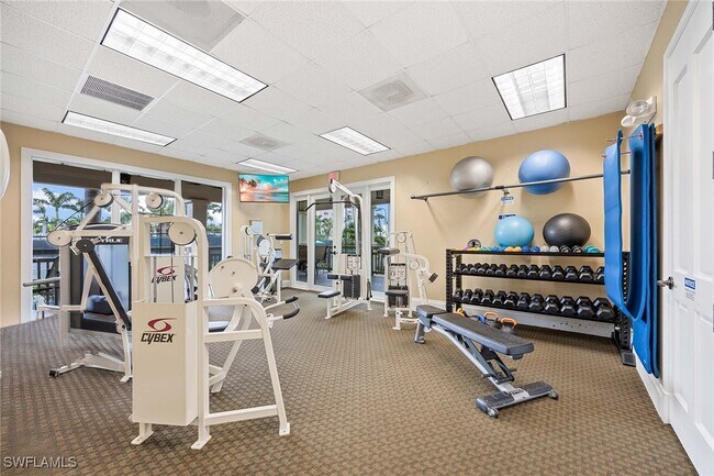 Building Photo - 930 Cape Marco Dr