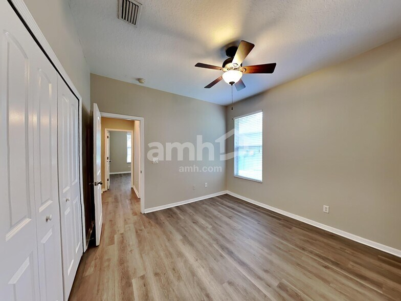 Building Photo - 7729 Grasmere Dr