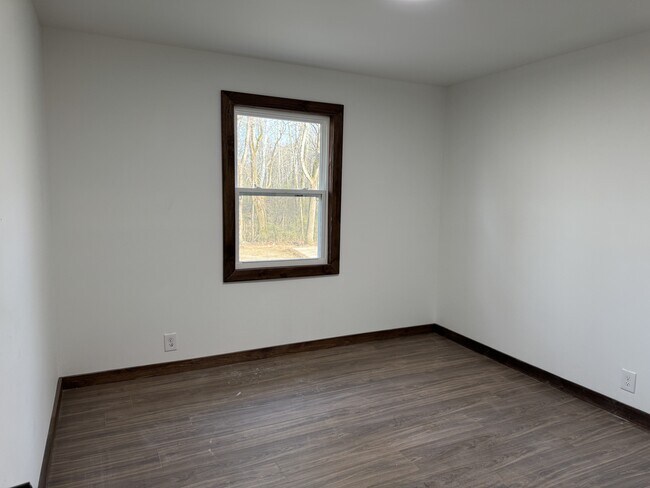 Building Photo - 914 Croft Cir