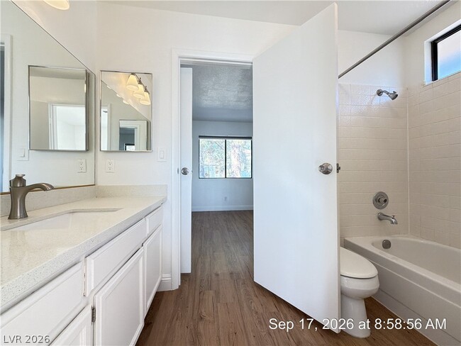 Building Photo - 2817 Crystal Cove Dr