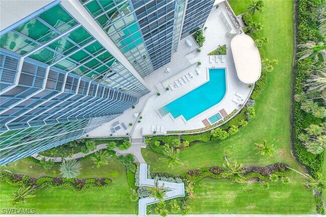 Building Photo - 4651 Gulf Shore Blvd N