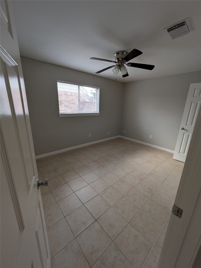 Building Photo - 18514 Meadows Way Dr