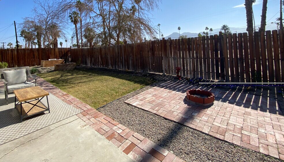 Building Photo - 74701 Merle Dr