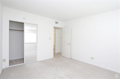 Building Photo - 1404 N Mckinley Ave