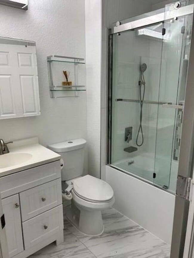 Building Photo - 1305 Lucaya Dr