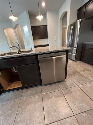 Building Photo - 801 Lake Cypress Ln