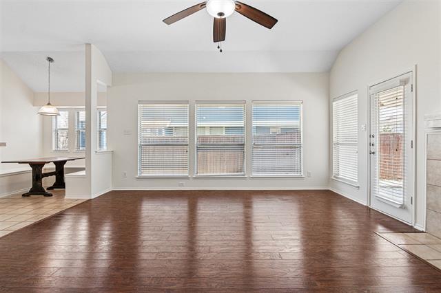 Building Photo - 9937 Tanglebrush Dr