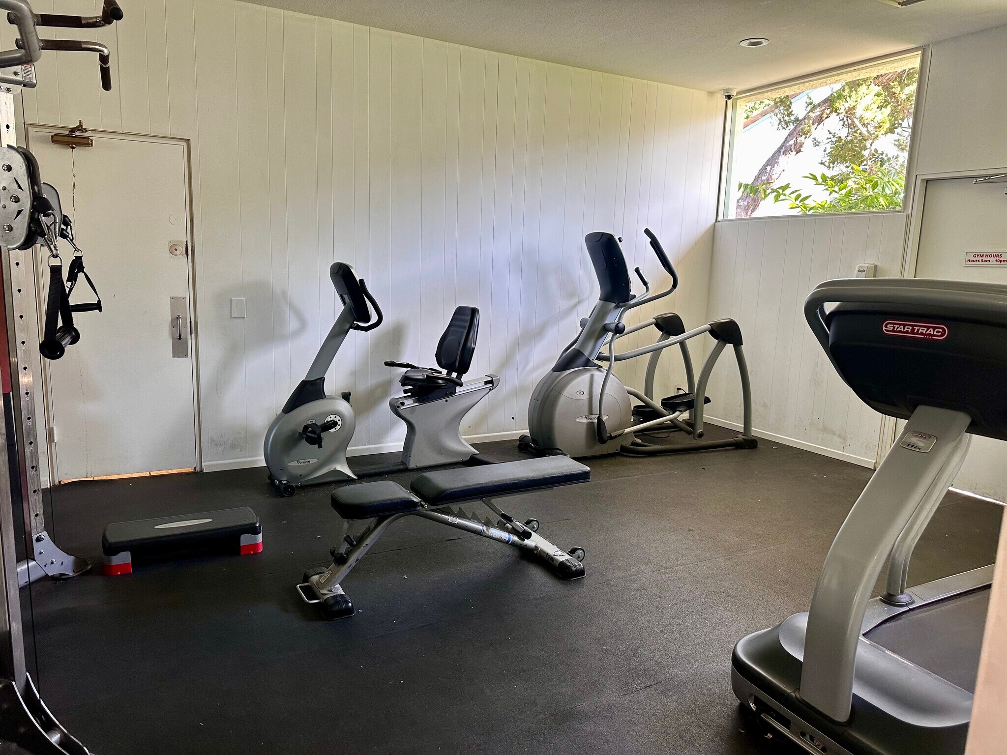 Building Photo - 4648 Park Granada